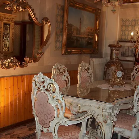 Alojamento de Acomodação e Pequeno-almoço Privacy Ferrara